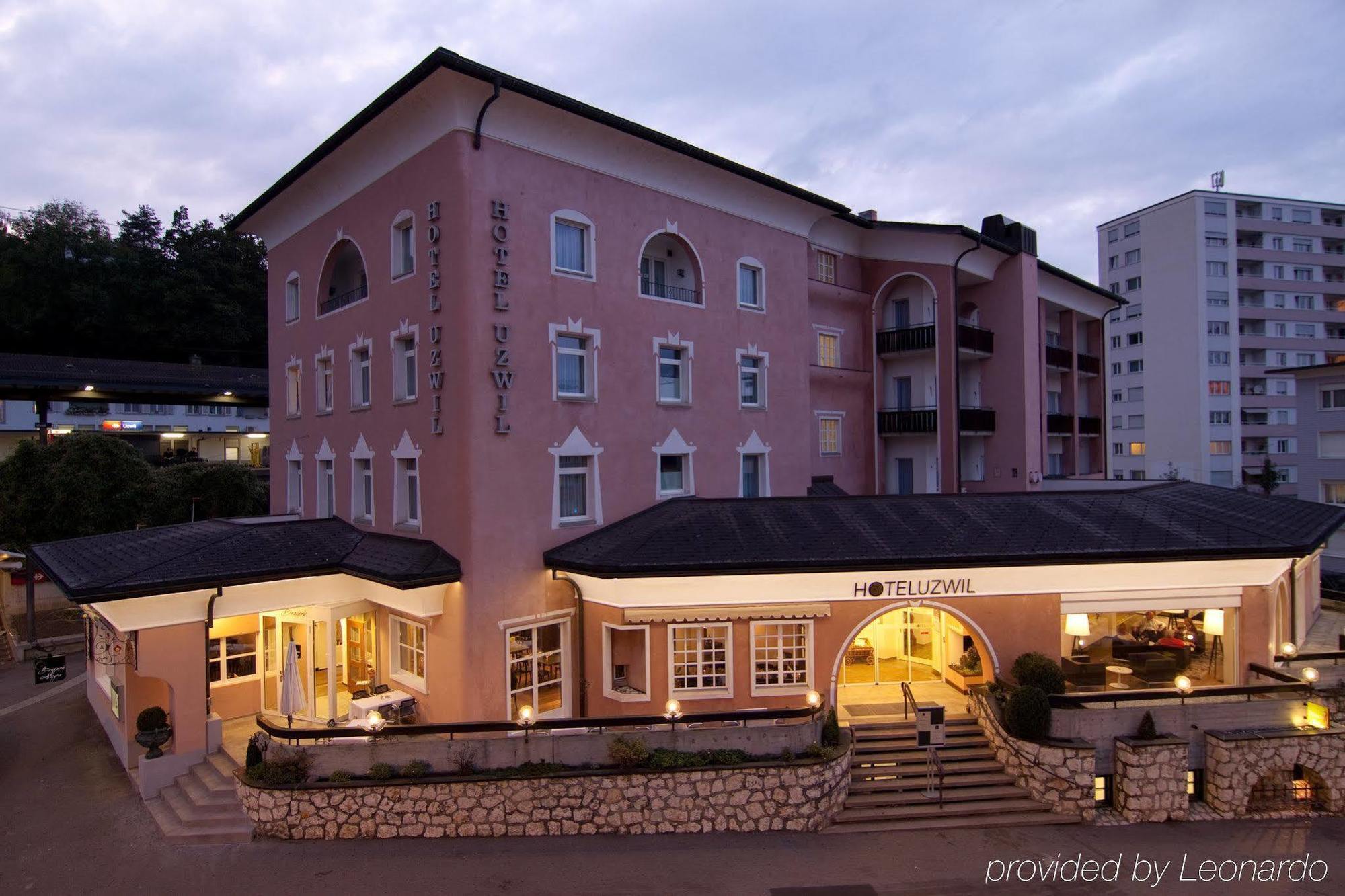 होटल Hotel Uzwil 4*